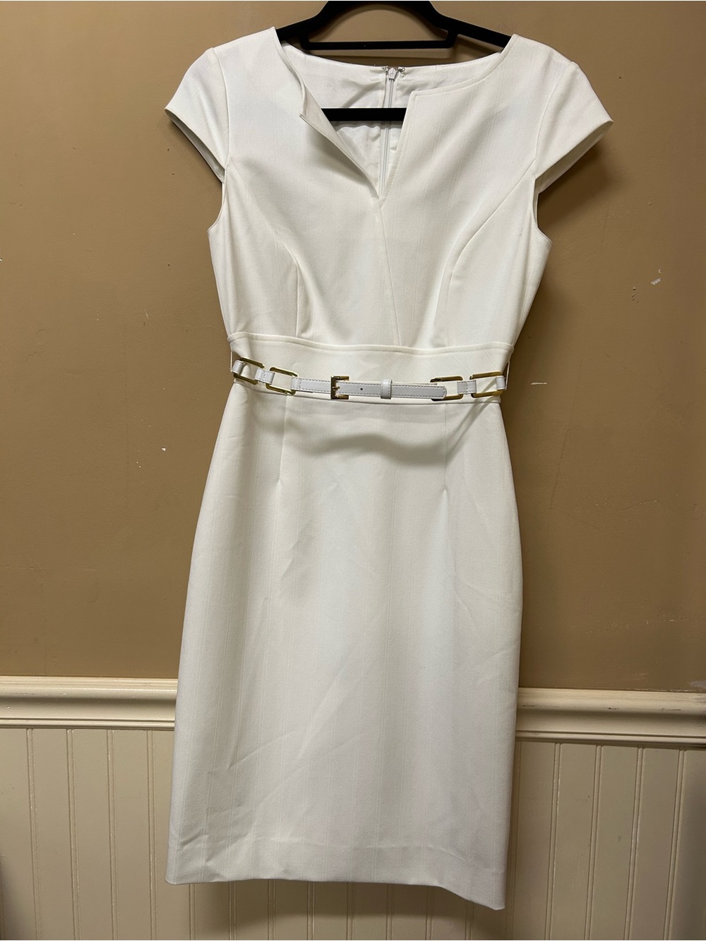 Antonio Melani White Belted Sheath Dress Women’s Size 2 Cocktail Wedding Event